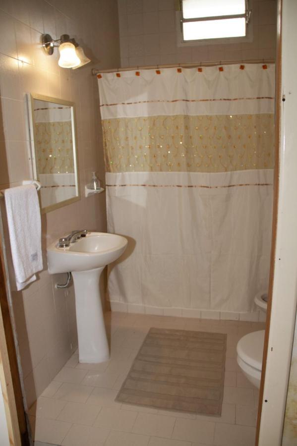 Guanaco Hostel Puerto Madryn Bagian luar foto